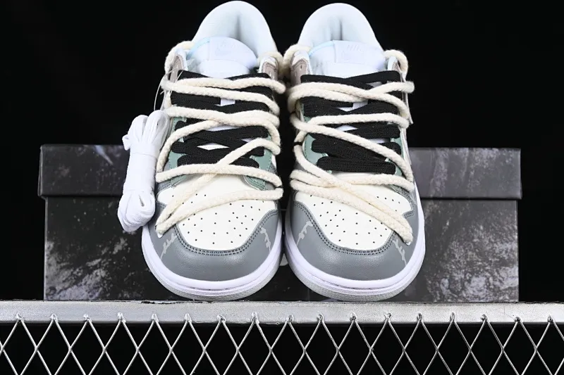 All Categories Nk SB Dunk Series Nk SB Dunk Low Low-top sneakers Customized large box Nk Dunk Low Panda Prank-Jungle Crossing Forest Fruit SB strap low-top casual sneakers DV0831-101